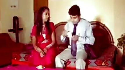 ثقوب قوية في مؤخرة عاهرة شابة مع كس افلام سكس مترجمة للعربي محلوق